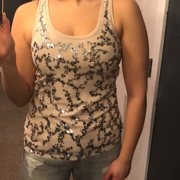 Express Sequin Top - Picture 2 of 4